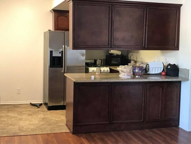 Photo - 3615 Veteran Ave Unit 2