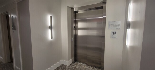 Photo - 425 Lagrange St Unit 206