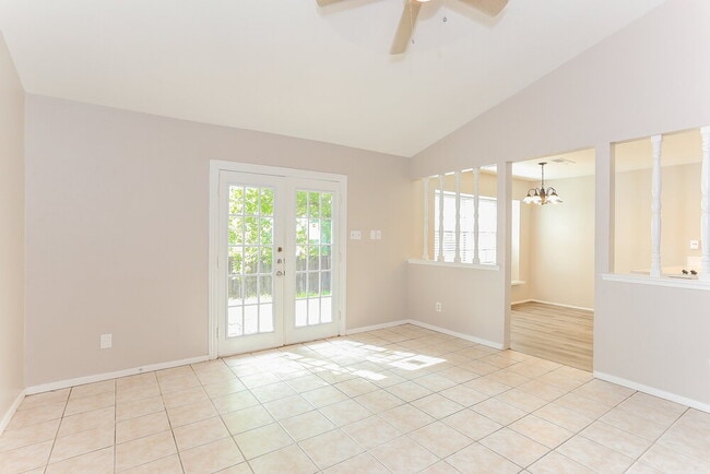 Photo - 4200 Cranbrook Dr