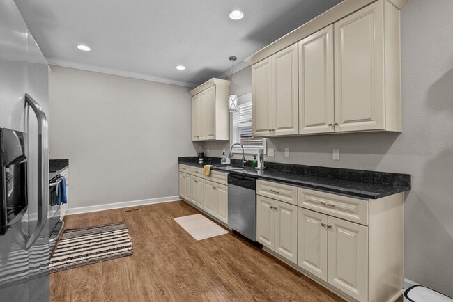 Photo - Modern comfort Beach living