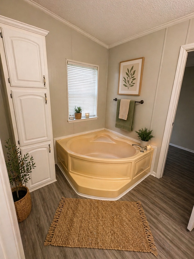 Photo - 1905 S Eaton Ave