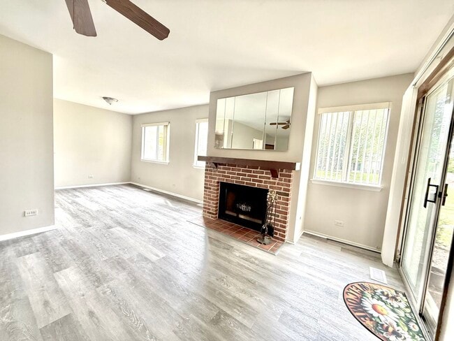 Photo - 601 Hanover Ct Unit Z1