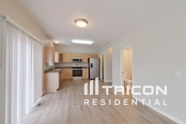 Photo - 507 Fortress Ct