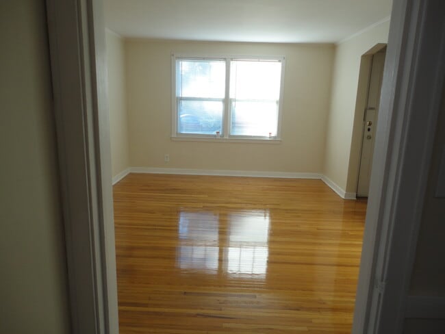 Lvg. Rm. - 615 Starin Ave Unit 2 South