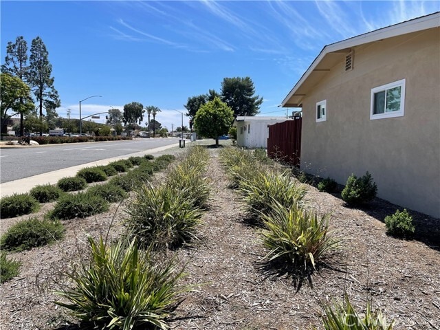 Building Photo - 27051 Sun City Blvd Unit 1
