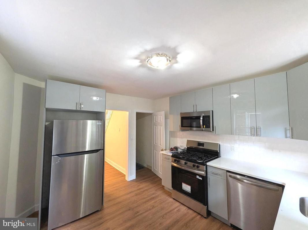 Photo - 5609 Walton Ave