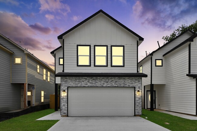 Building Photo - 765 Marjorie St