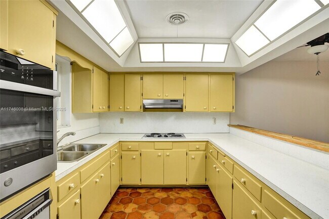 Photo - 2157 Imperial Point Dr