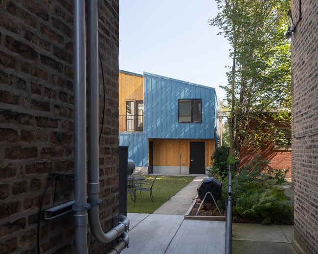 Photo - 4113 N Ashland Ave