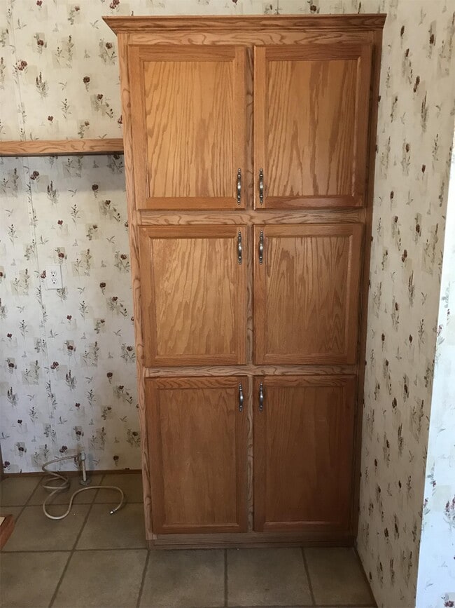 Photo - 121 Heien Ct