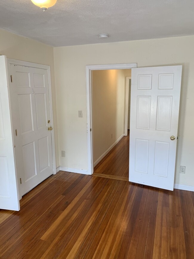 Photo - 28 Yeamans St Unit 2