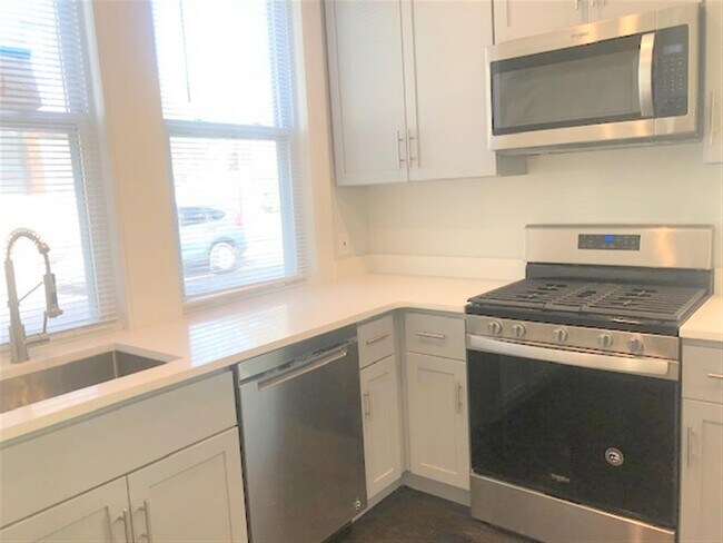 Photo - 75 Kinnaird St Unidad 1