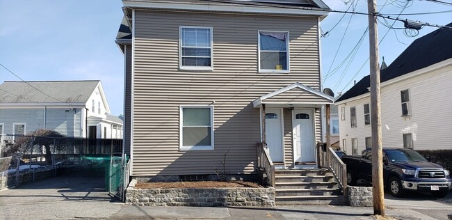 Photo - 122 Chapel St Unidad 2