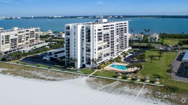 Building Photo - 1460 Gulf Blvd Unit 409 Rental