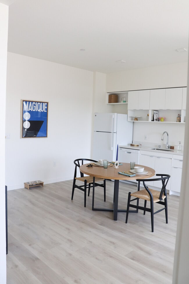 Spacious + Clean Kitchens