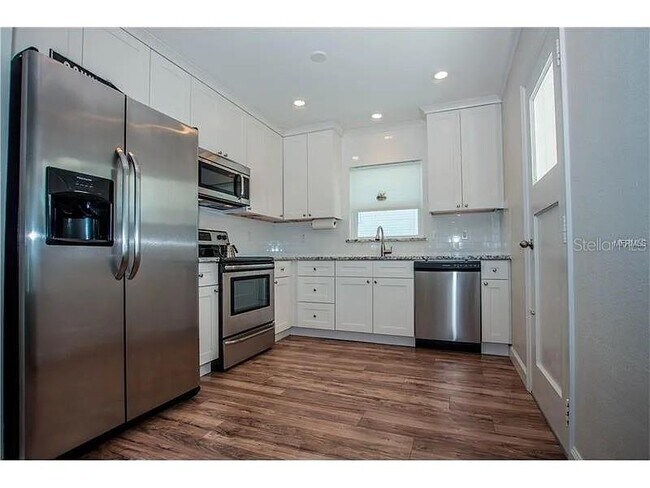 Photo - 104 W Osborne Ave