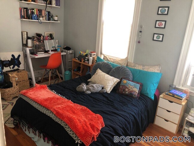 Photo - 19 Warner St Unit 2