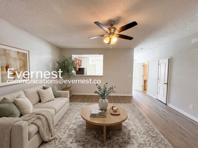 Photo - 8640 Thomas Ln