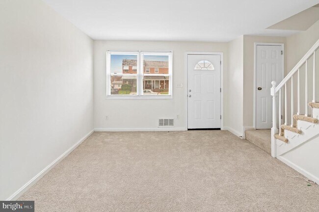 Photo - 7827 Eastdale Rd