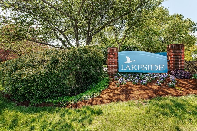 Lakeside Apartments