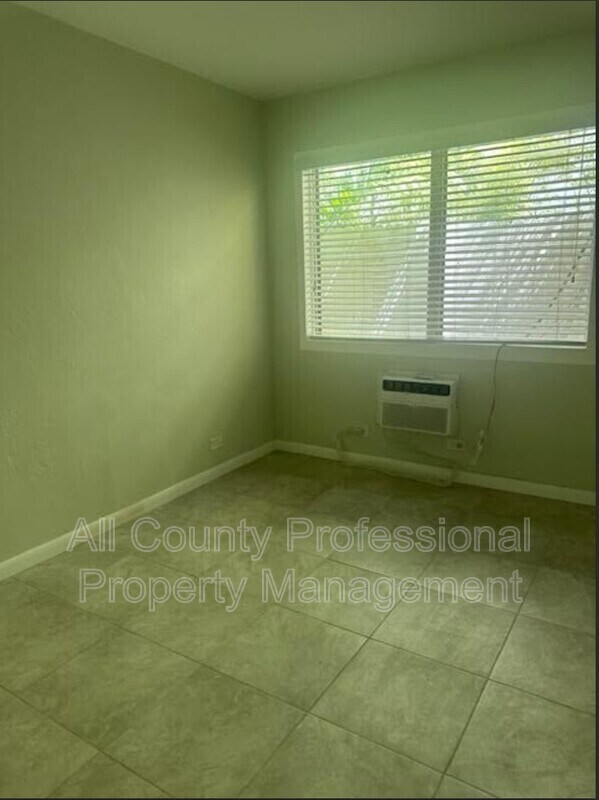 3081 Virginia St