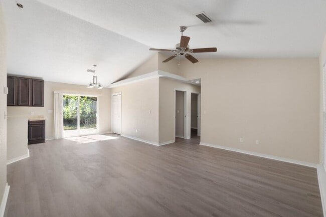 1137 Finck Rd