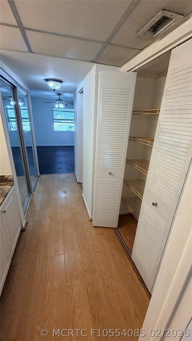 Photo - 5515 N Lakewood Cir Unit 122