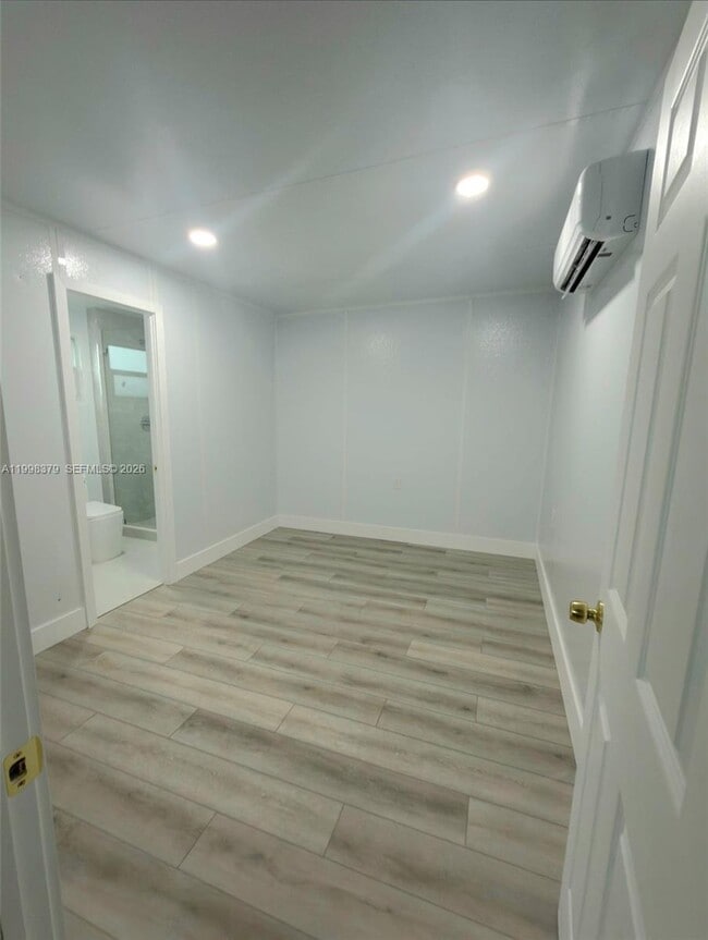 Photo - 7758 Indigo St Unidad 3