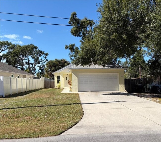 Photo - 4766 Theodore Ave