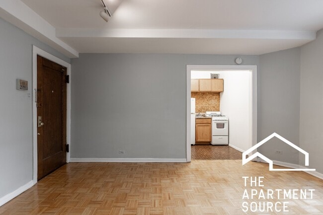 Photo - 739 W Belmont Ave Unit 409