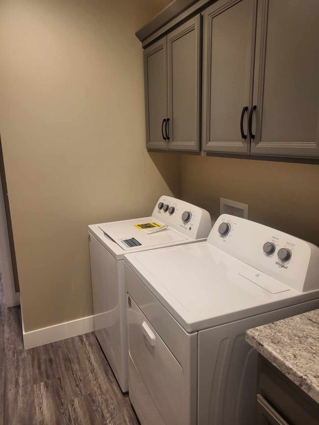 Photo - 2325 13th St