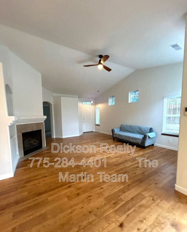 Photo - 130 Summerset Dr