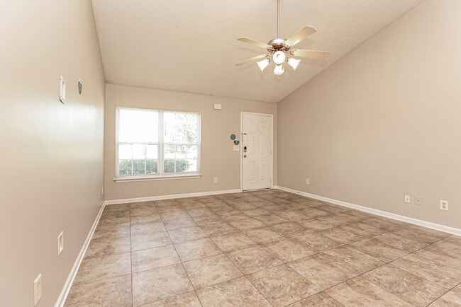 Photo - 165 Howard Woody Dr