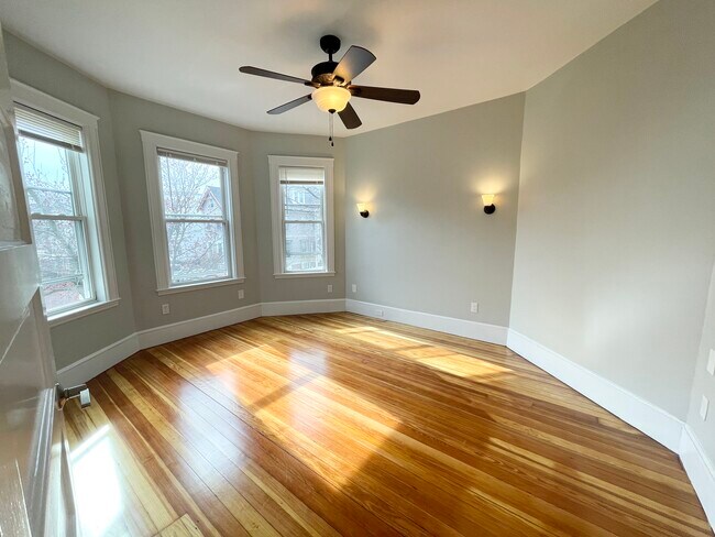 Photo - 159 Boston St Unidad 2 Rental