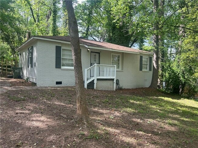 Building Photo - 1120 Rebel Forest Dr SE Rental