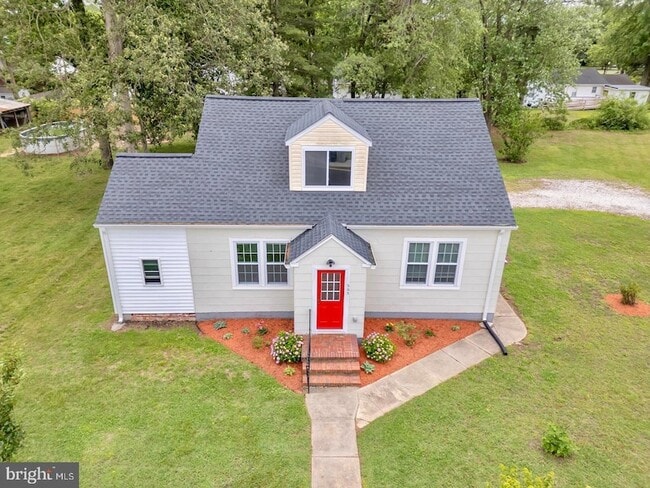 Photo - 202 Oak St