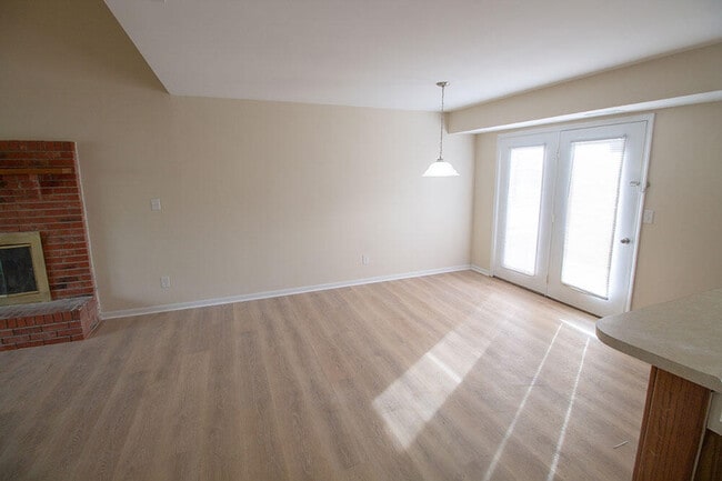 Photo - 3715 Hermitage Rd