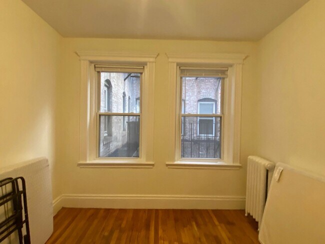 Photo - 1290 Commonwealth Ave