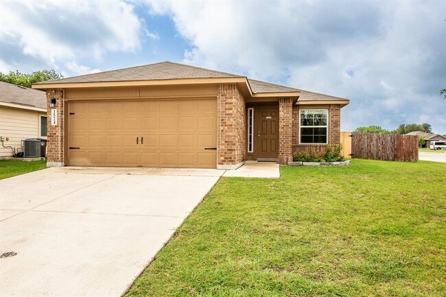 Photo - 1524 Wedgewood Cv House