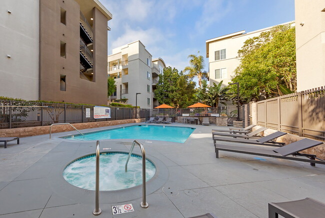 Photo - Fountain Park at Playa Vista Apartments