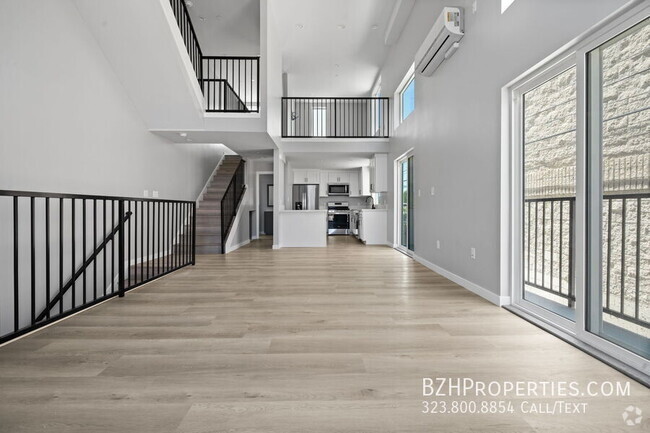 Building Photo - Beautiful Modern Duplex in the heart of No... Unit 11346 Rental