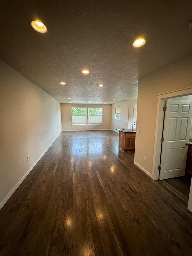 Photo - Spacious Duplex in Badger Mountain South