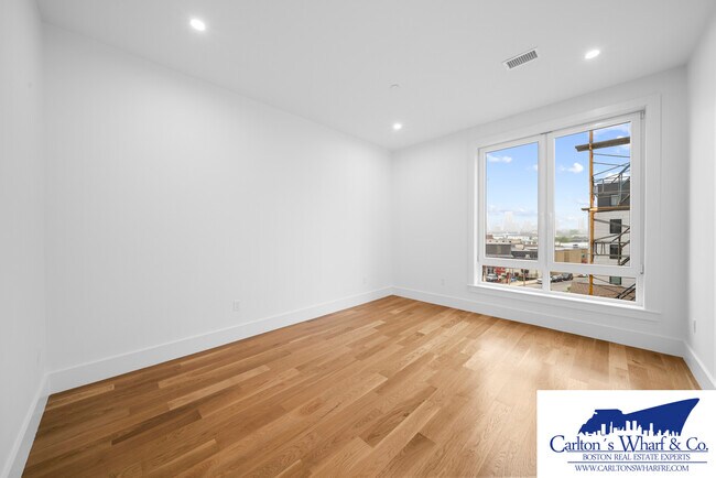 Photo - 218 Old Colony Ave Unidad 404