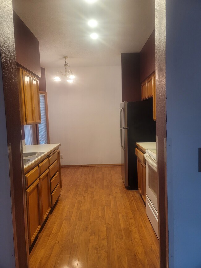 Cocina - 3995 SW Pinewood Way