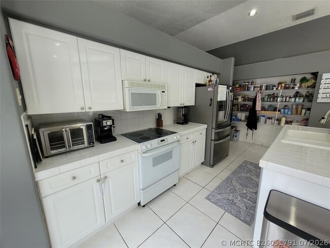 6416 Barton Creek Cir