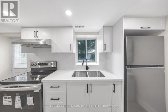 Photo - 28 Furlong Ct Unit 2