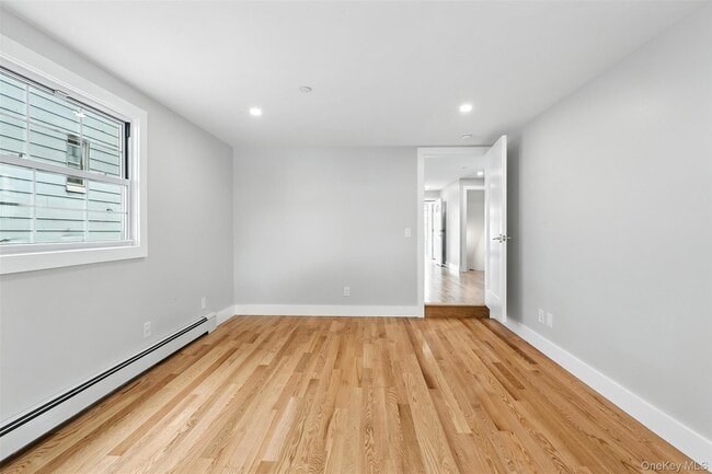 Photo - 61 Howard St