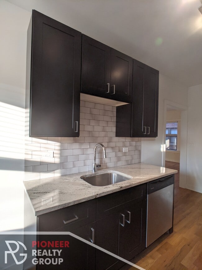 Photo - 2203 W Eastwood Ave Unit 2207-1S