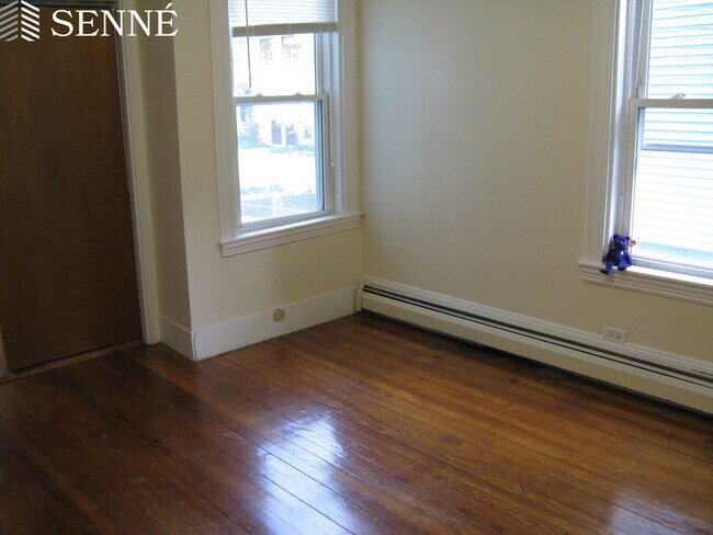 Photo - 35 Brookford St Unit 3