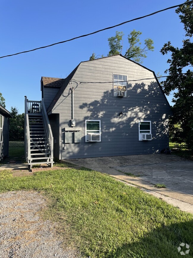 Building Photo - 396 Sycamore Loop Unit 396B Rental